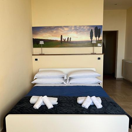 Ostello San Marco กอร์โตนา ภายนอก รูปภาพ